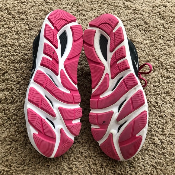 ASICS Women's 33-M Running Shoe - Picture 9 of 12